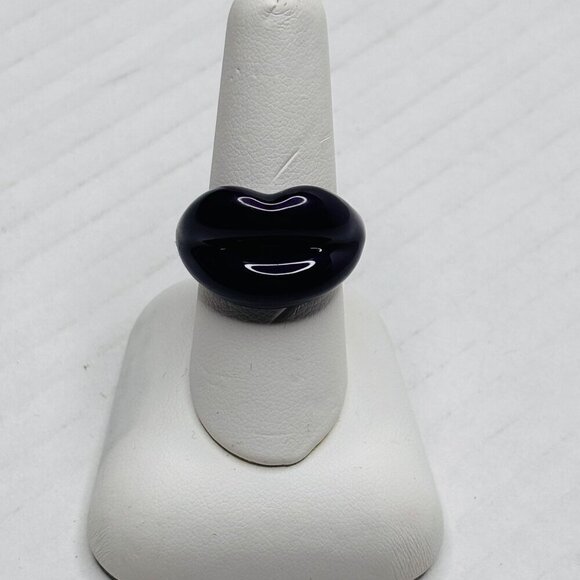 HOT LIPS By Solange Azagury-Patridge Purple Lacquer Lip Ring Size 8 - Picture 2 of 9